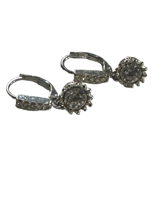 Elegant silver drop earrings