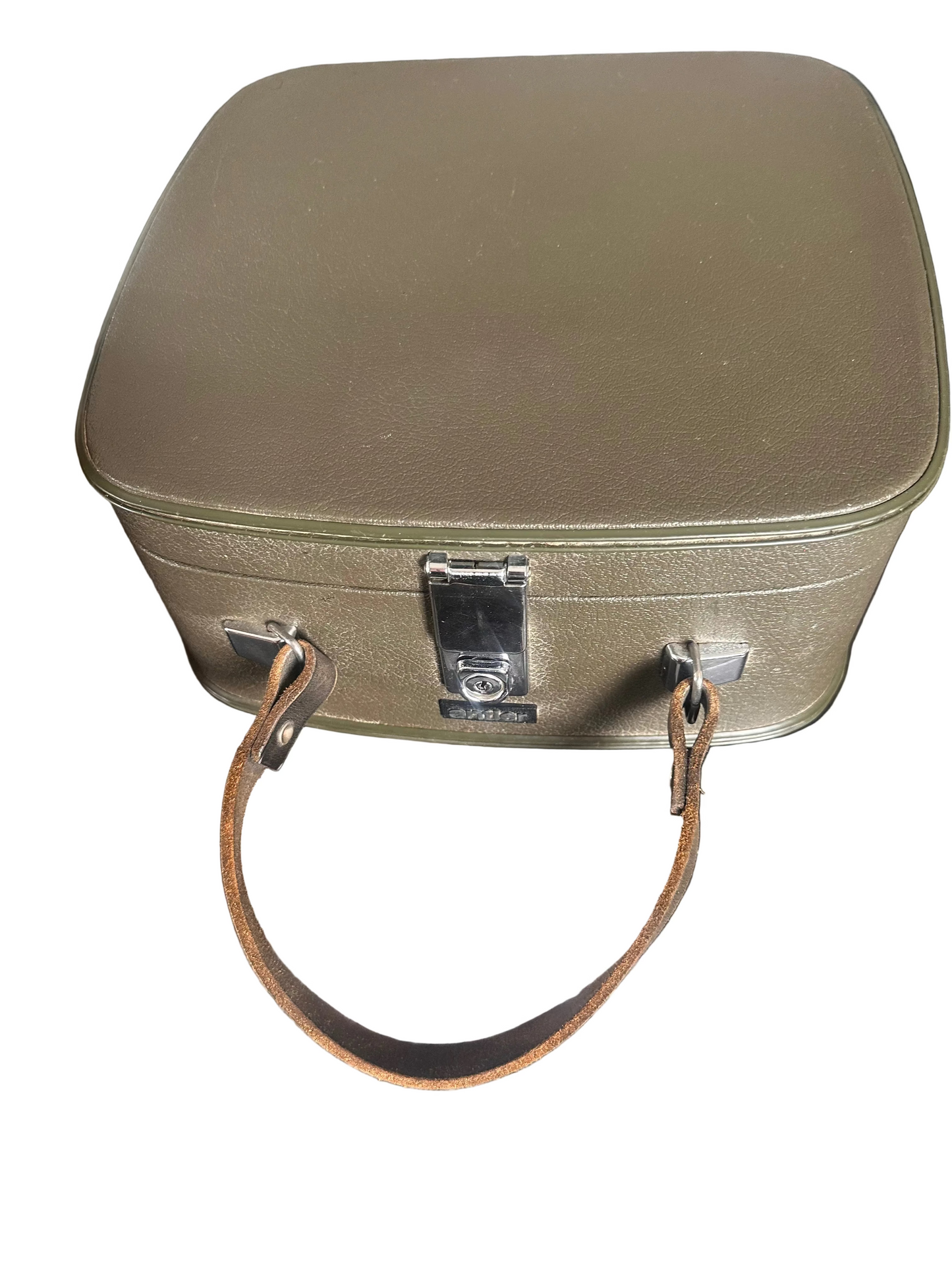 The Vodka Travel Case Dark Olive - Founder's Collection