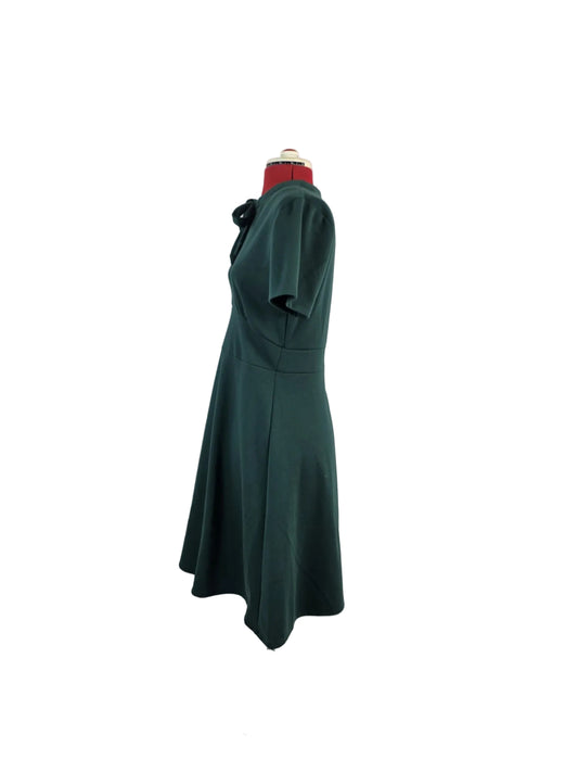 1970s Dress in 1940s Style, Green Jersey Bow Neck