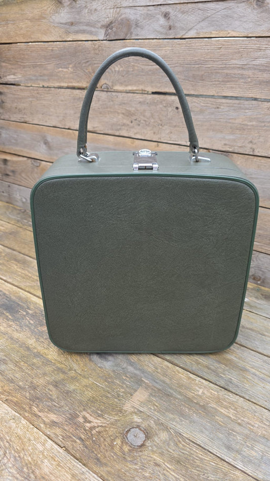 RIS Vintage Antler dark olive green 2