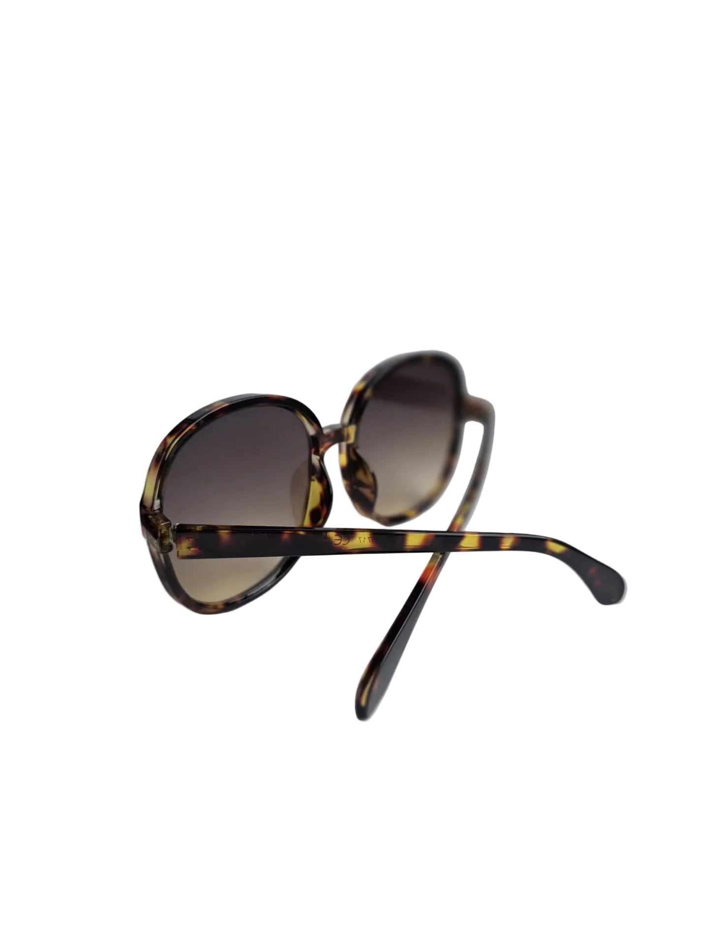 Oversized Round Sunglasses – Tortoiseshell