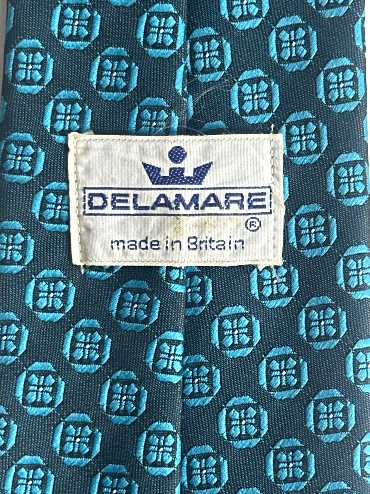 Tie Delmare