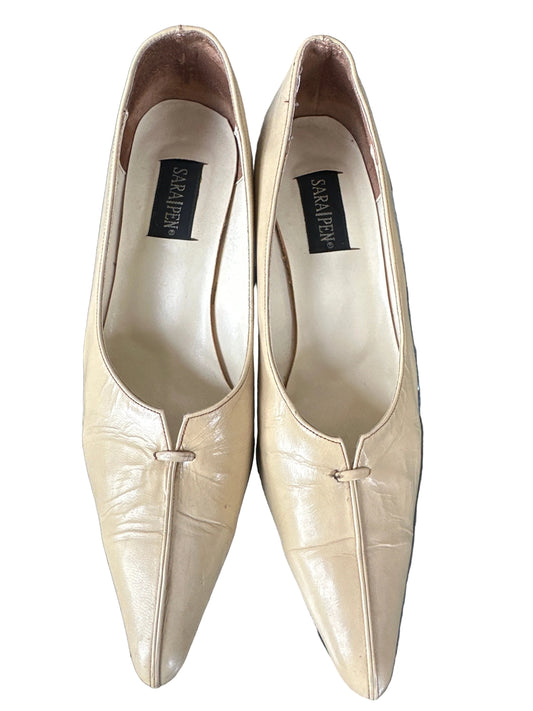 Vintage 1990s Sara Pen Cream Leather Wedge Court Shoes