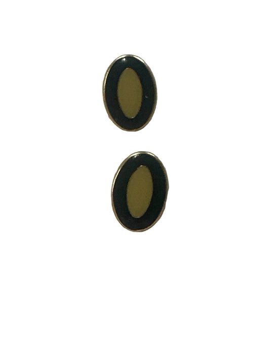 Vintage Oval Cufflinks with Black & Cream Enamel – Gold Tone,  Late 20th Century