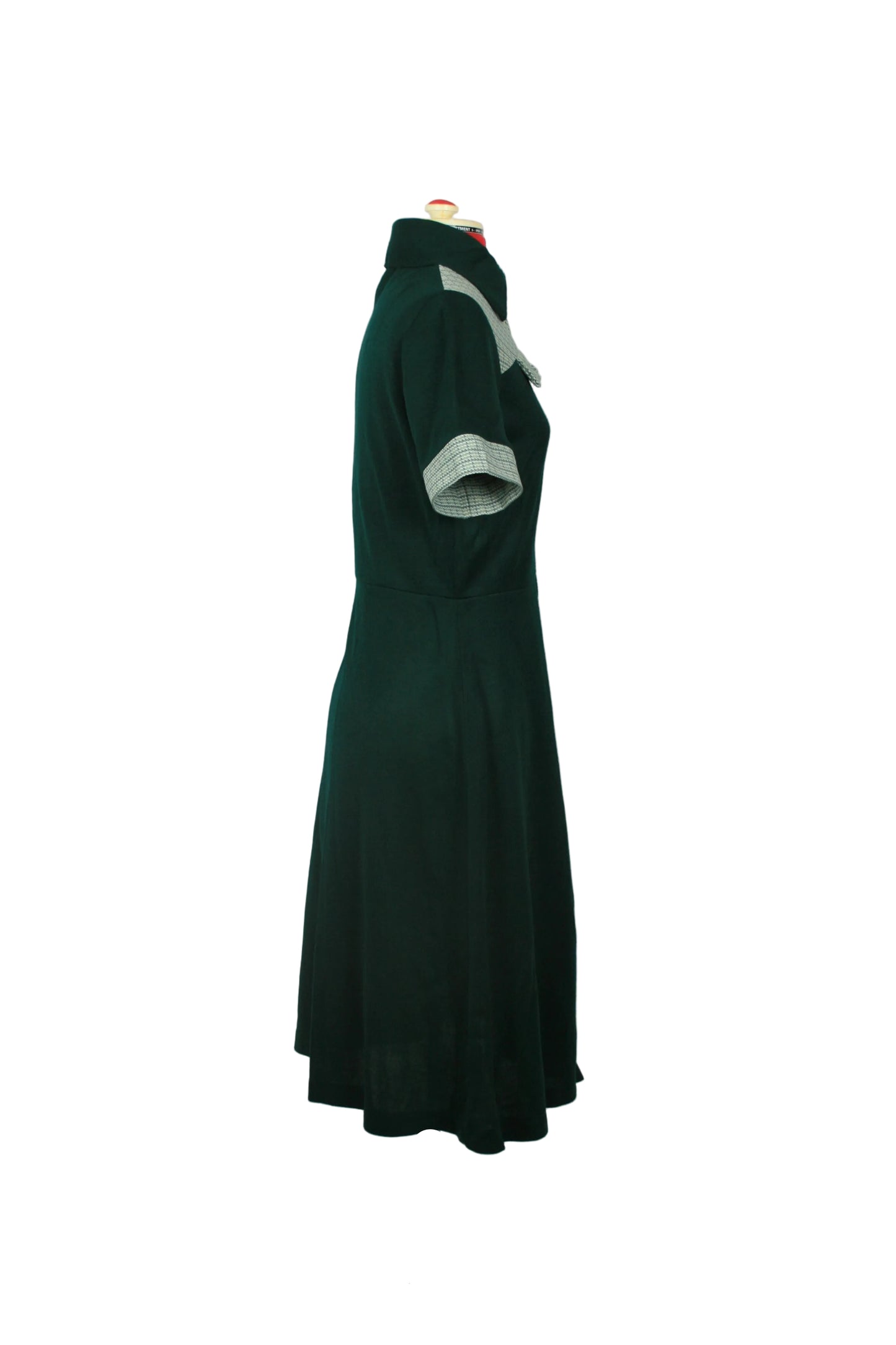 Late 60s Mod Graphic Collar Dress – Forest Green & Geometric Contrast