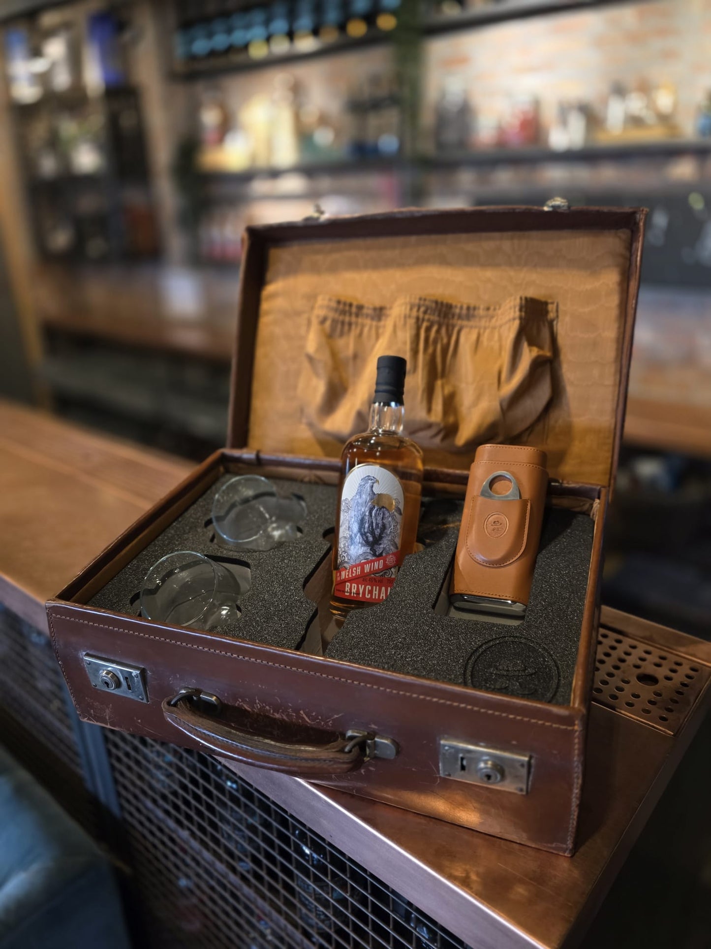 The Gentleman's Whisky Case - Light Grey Insert - Th Founder's Collection