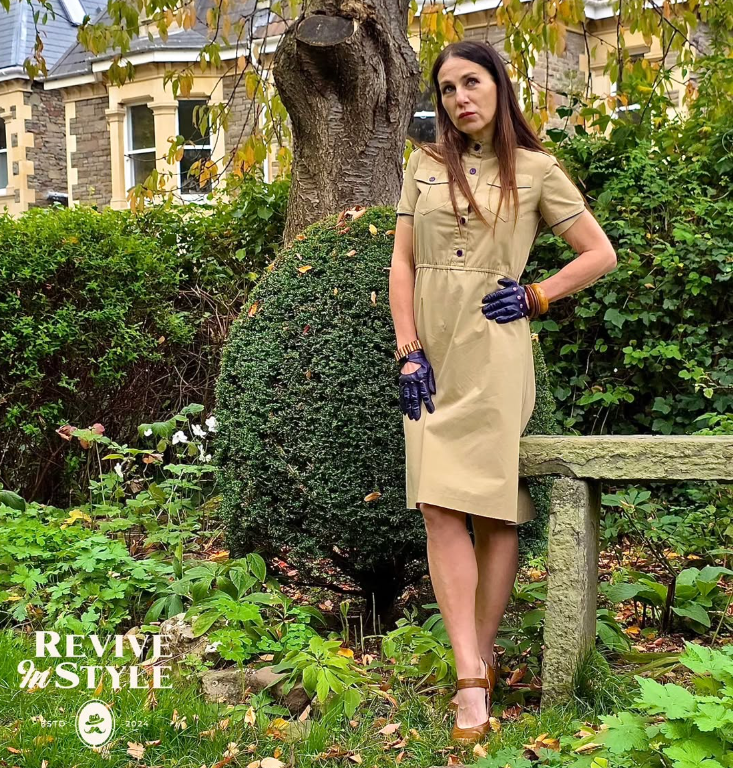Vintage 1960s Khaki Utility Dress. BAD PICTURES