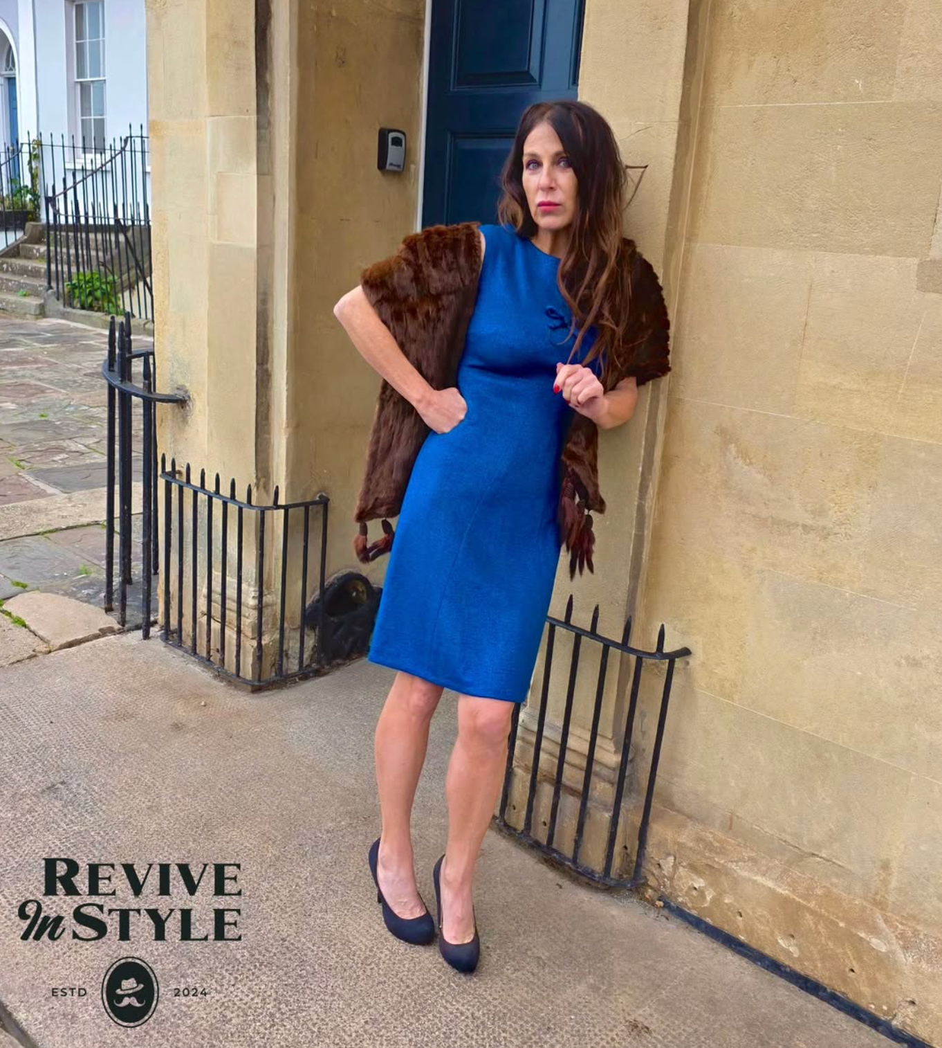 1960s Navy Sheath Dress with Bow Detail – Alundco Jersey, Denmark